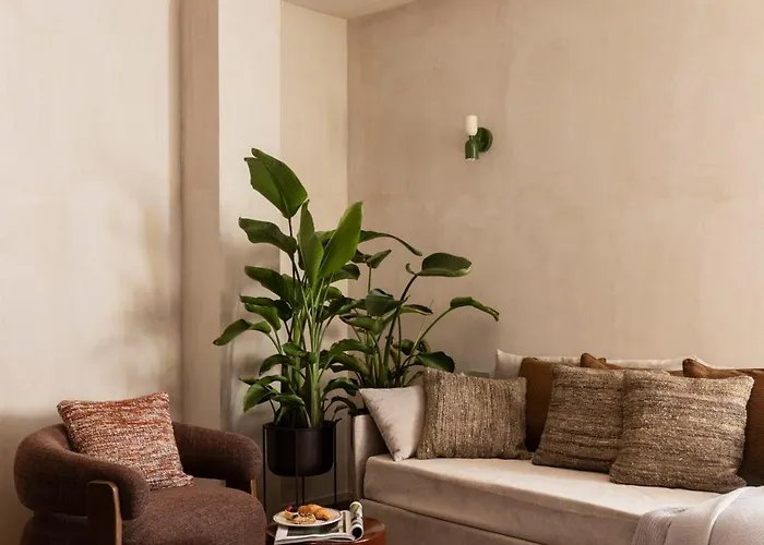 Naman Hotellerie - 招待所 4*